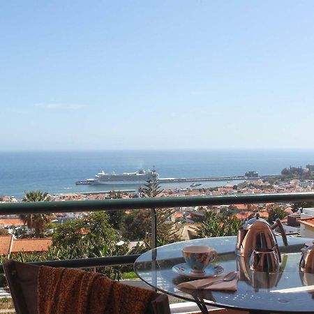 Stylish Apartment With Balcony And Amazing Views Over Funchal And The Sea Exterior photo