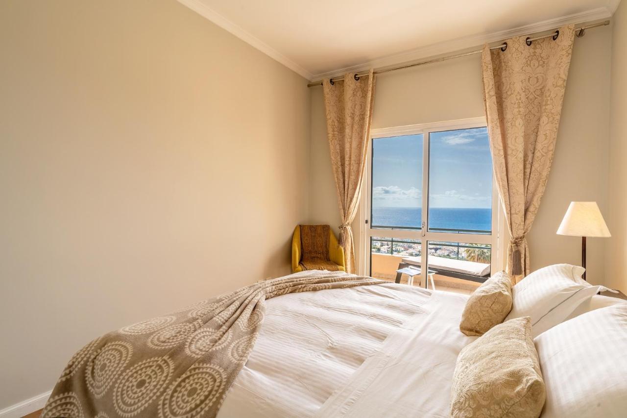 Stylish Apartment With Balcony And Amazing Views Over Funchal And The Sea Exterior photo